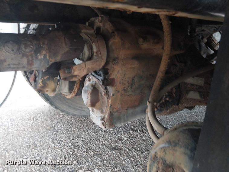 image for item EG1714 2007 International 7400 water truck