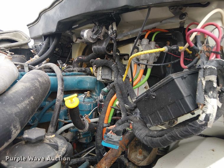 image for item EG1714 2007 International 7400 water truck