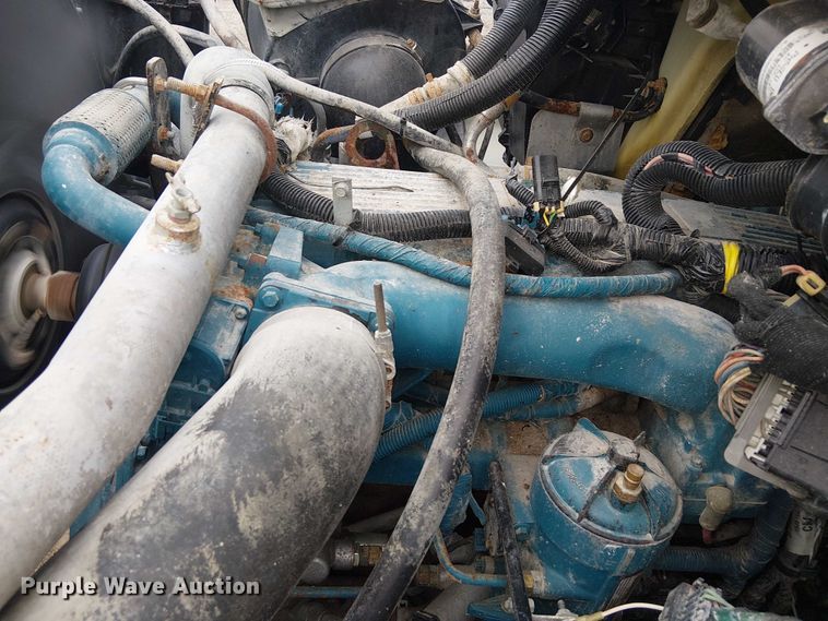 image for item EG1714 2007 International 7400 water truck