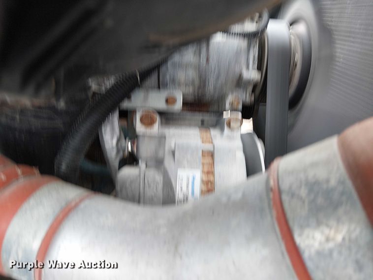 image for item EG1714 2007 International 7400 water truck