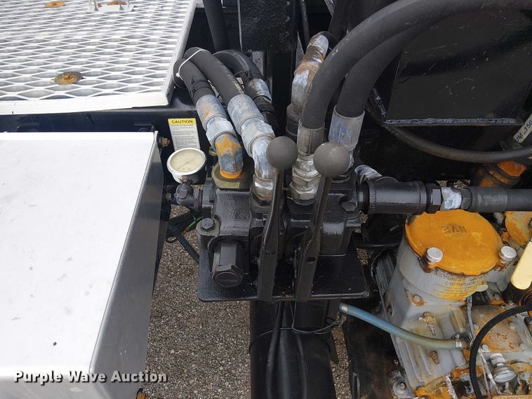 image for item EG1715 2015 Freightliner 114SD vacuum truck