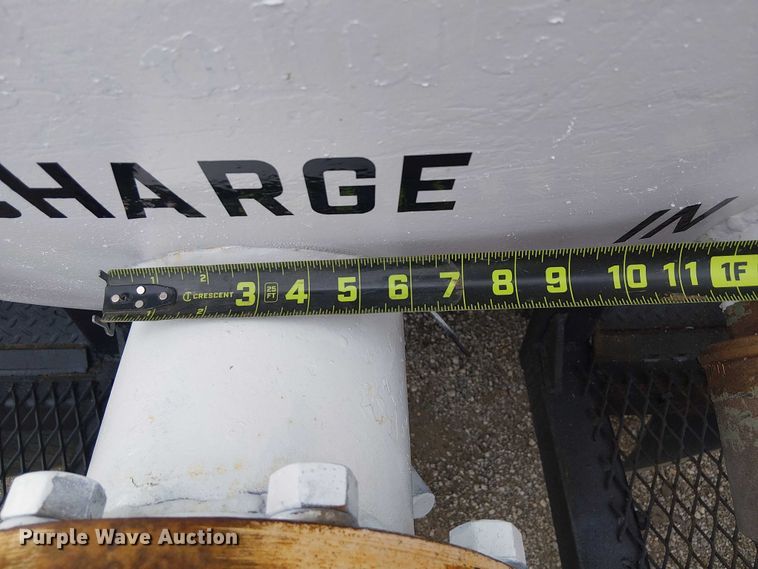 image for item EG1715 2015 Freightliner 114SD vacuum truck