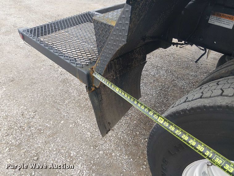 image for item EG1715 2015 Freightliner 114SD vacuum truck