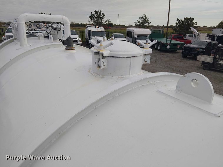 image for item EG1715 2015 Freightliner 114SD vacuum truck