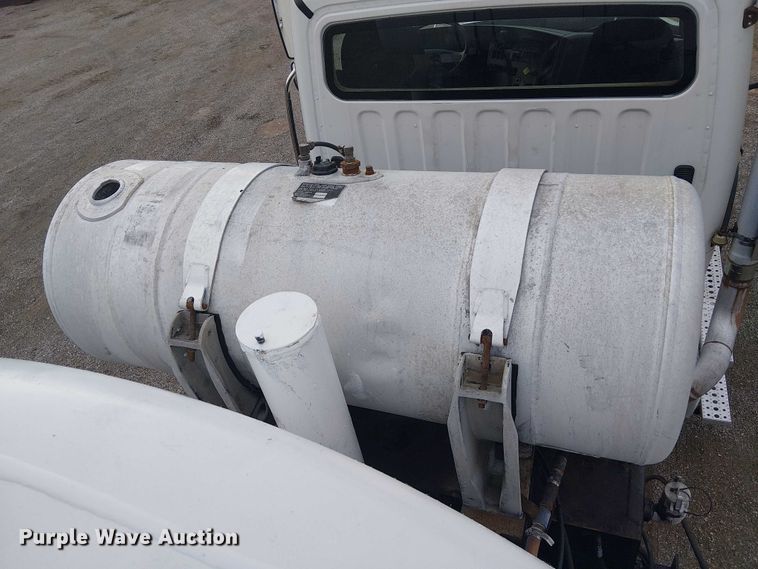 image for item EG1715 2015 Freightliner 114SD vacuum truck