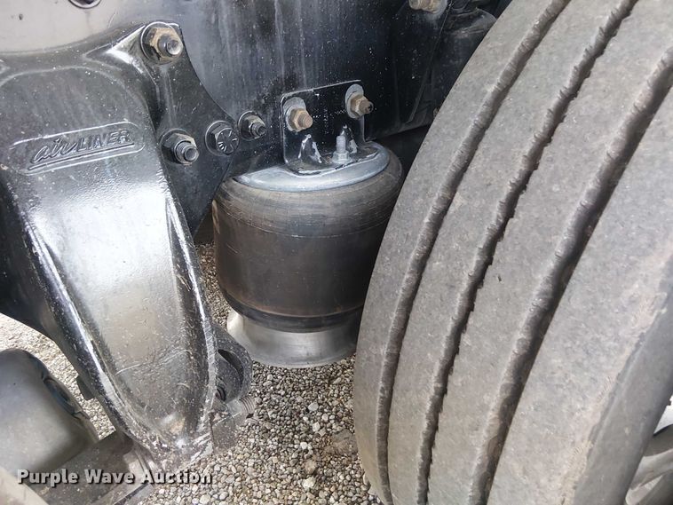 image for item EG1715 2015 Freightliner 114SD vacuum truck