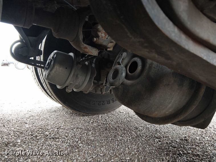 image for item EG1715 2015 Freightliner 114SD vacuum truck