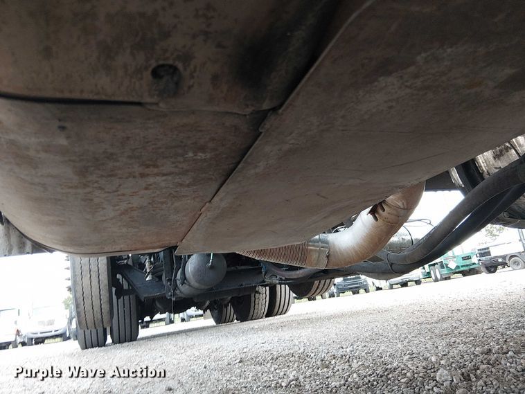 image for item EG1715 2015 Freightliner 114SD vacuum truck