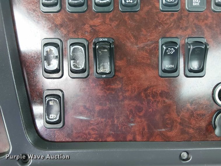 image for item EG1715 2015 Freightliner 114SD vacuum truck