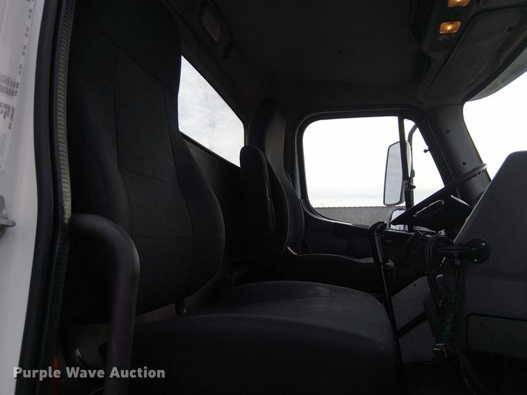 image for item EG1715 2015 Freightliner 114SD vacuum truck