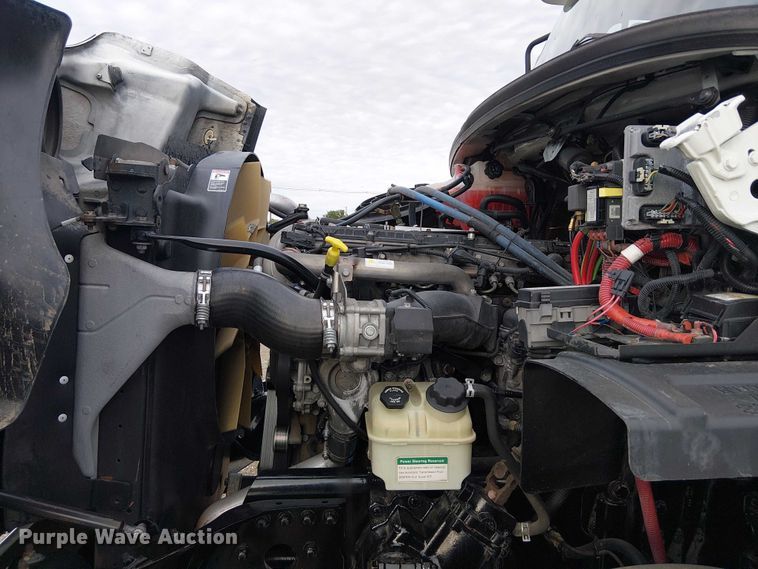 image for item EG1715 2015 Freightliner 114SD vacuum truck