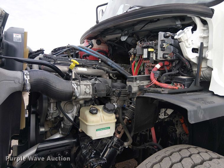 image for item EG1715 2015 Freightliner 114SD vacuum truck