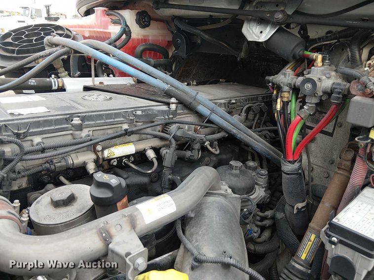 image for item EG1715 2015 Freightliner 114SD vacuum truck