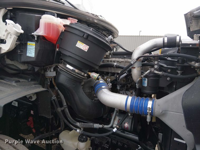 image for item EG1715 2015 Freightliner 114SD vacuum truck