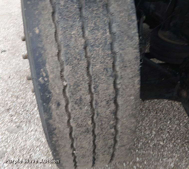 image for item EG1715 2015 Freightliner 114SD vacuum truck