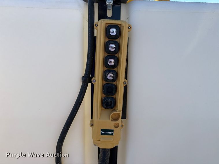 image for item EG1717 2024 Vermeer LP573SDT vacuum excavator