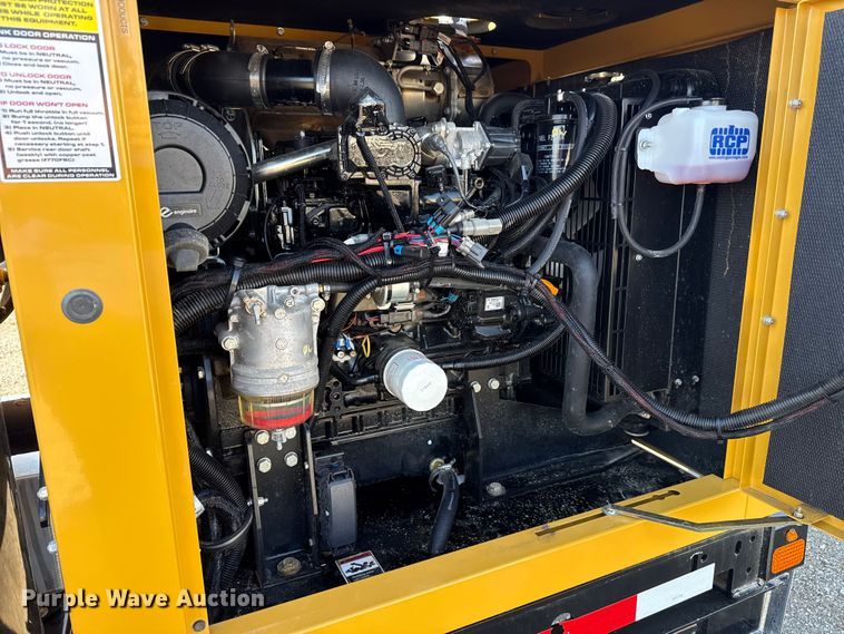 image for item EG1717 2024 Vermeer LP573SDT vacuum excavator