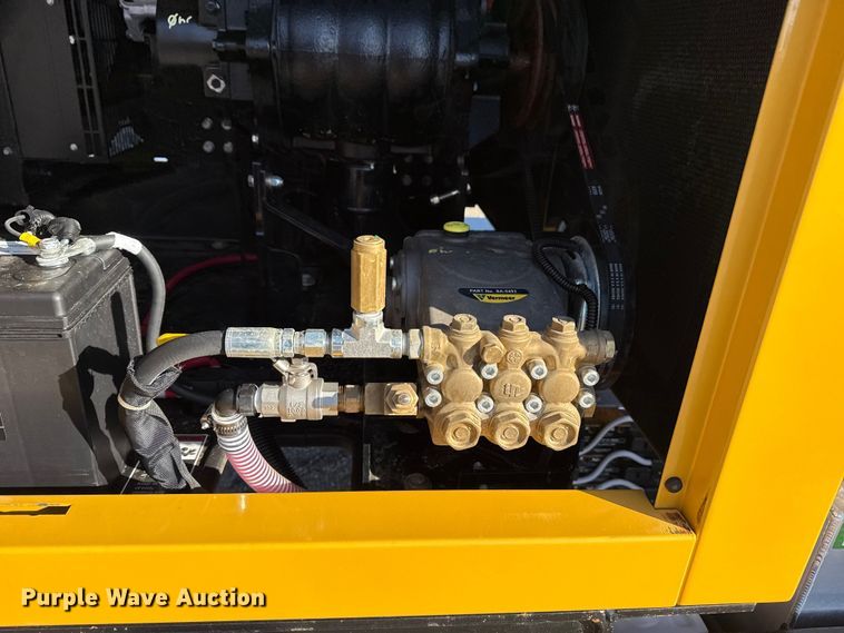 image for item EG1717 2024 Vermeer LP573SDT vacuum excavator