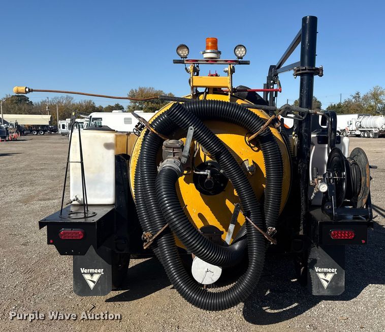 image for item EG1720 2023 Vermeer LP573SGT vacuum excavator