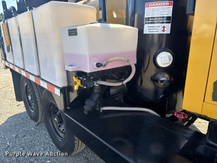 image for item EG1720 2023 Vermeer LP573SGT vacuum excavator