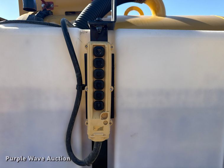 image for item EG1720 2023 Vermeer LP573SGT vacuum excavator