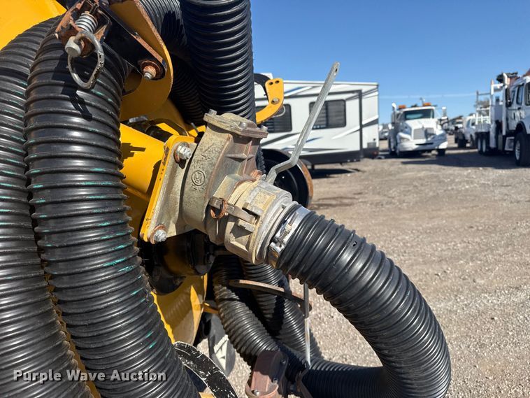 image for item EG1720 2023 Vermeer LP573SGT vacuum excavator