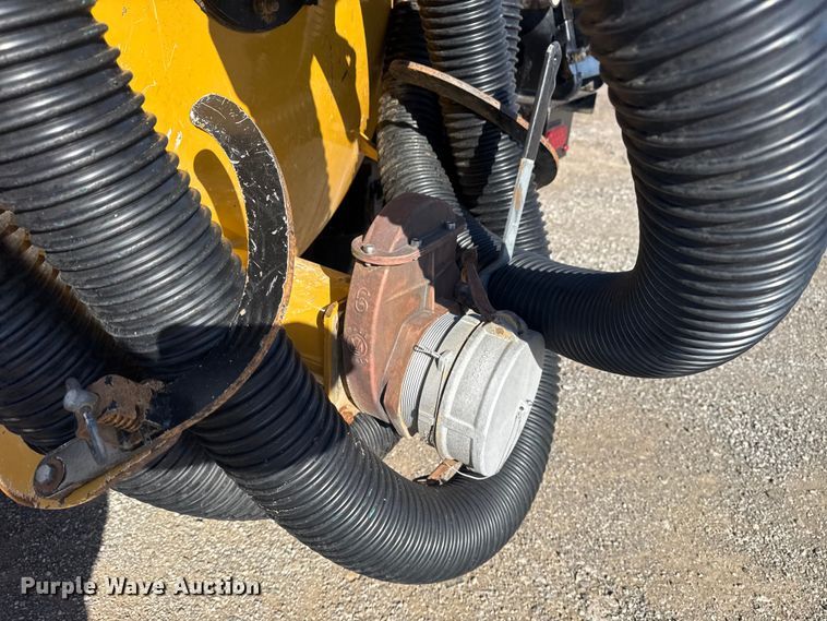 image for item EG1720 2023 Vermeer LP573SGT vacuum excavator