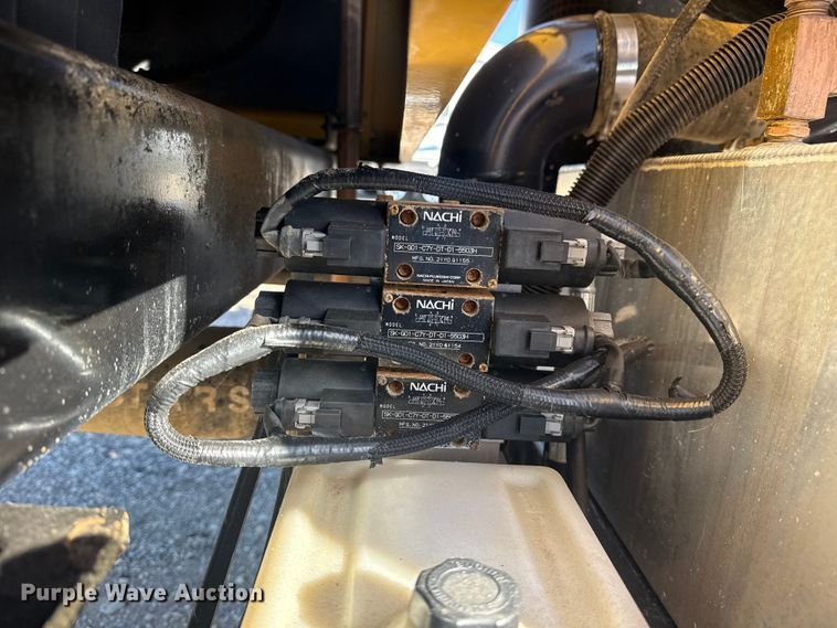 image for item EG1720 2023 Vermeer LP573SGT vacuum excavator