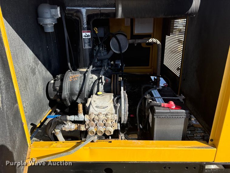 image for item EG1720 2023 Vermeer LP573SGT vacuum excavator