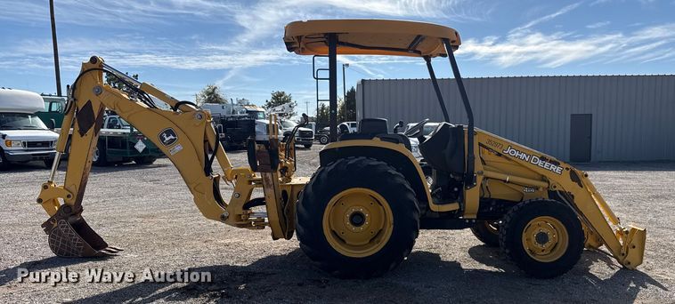 image for item EG1726 2007 John Deere 110 backhoe