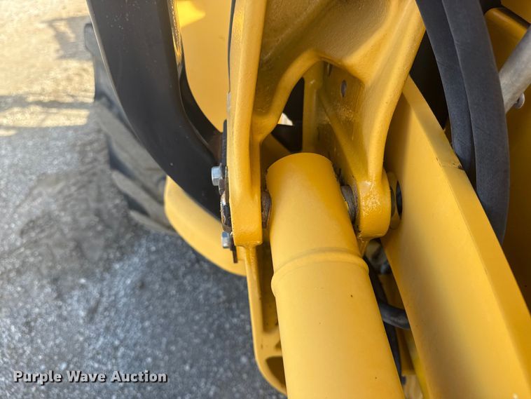 image for item EG1726 2007 John Deere 110 backhoe