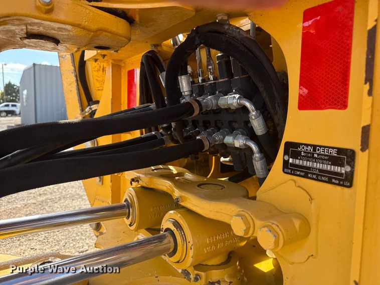 image for item EG1726 2007 John Deere 110 backhoe