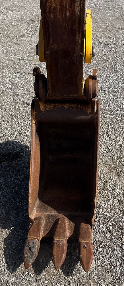 image for item EG1726 2007 John Deere 110 backhoe