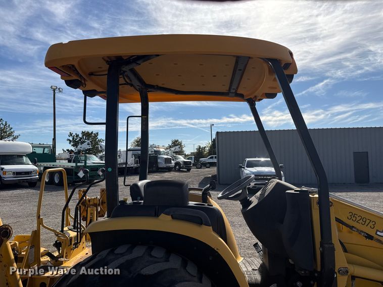 image for item EG1726 2007 John Deere 110 backhoe