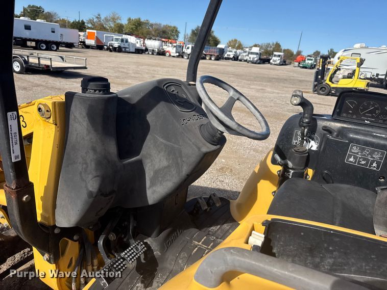image for item EG1726 2007 John Deere 110 backhoe