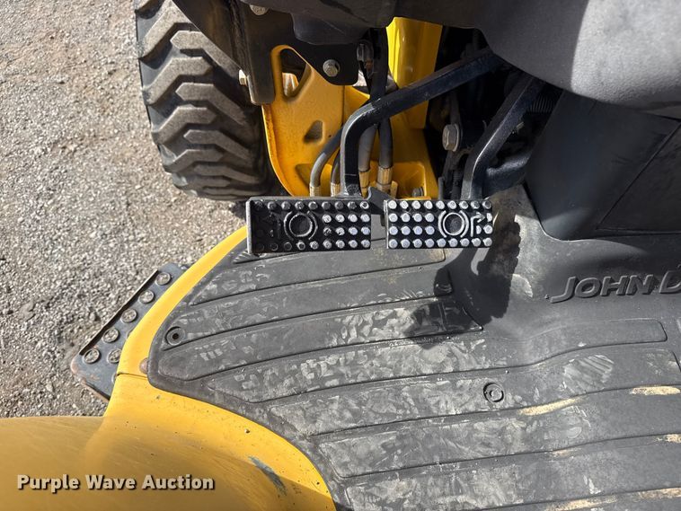 image for item EG1726 2007 John Deere 110 backhoe