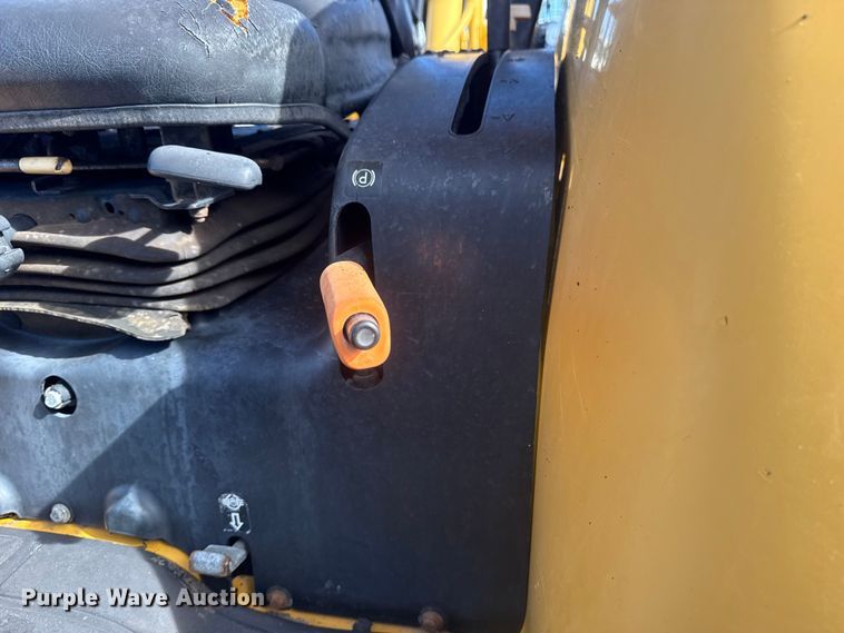 image for item EG1726 2007 John Deere 110 backhoe