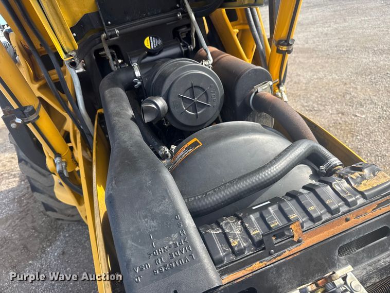 image for item EG1726 2007 John Deere 110 backhoe