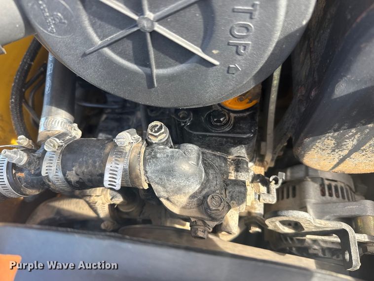 image for item EG1726 2007 John Deere 110 backhoe