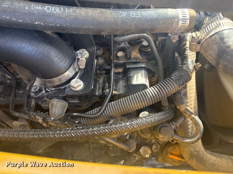 image for item EG1726 2007 John Deere 110 backhoe