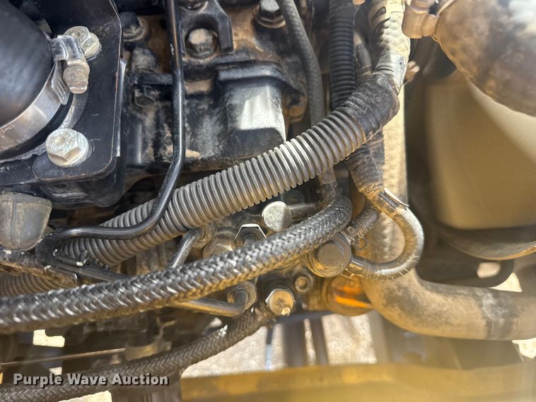 image for item EG1726 2007 John Deere 110 backhoe