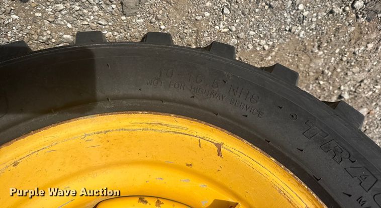 image for item EG1726 2007 John Deere 110 backhoe