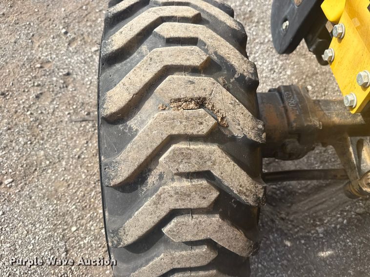 image for item EG1726 2007 John Deere 110 backhoe