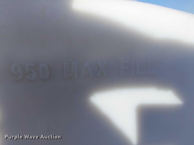 image for item EG8252 2019 Freightliner 114SD flatbed truck