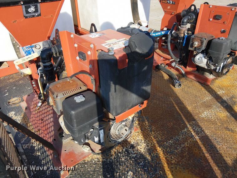 image for item EG8252 2019 Freightliner 114SD flatbed truck