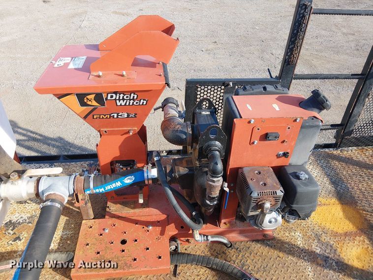 image for item EG8252 2019 Freightliner 114SD flatbed truck