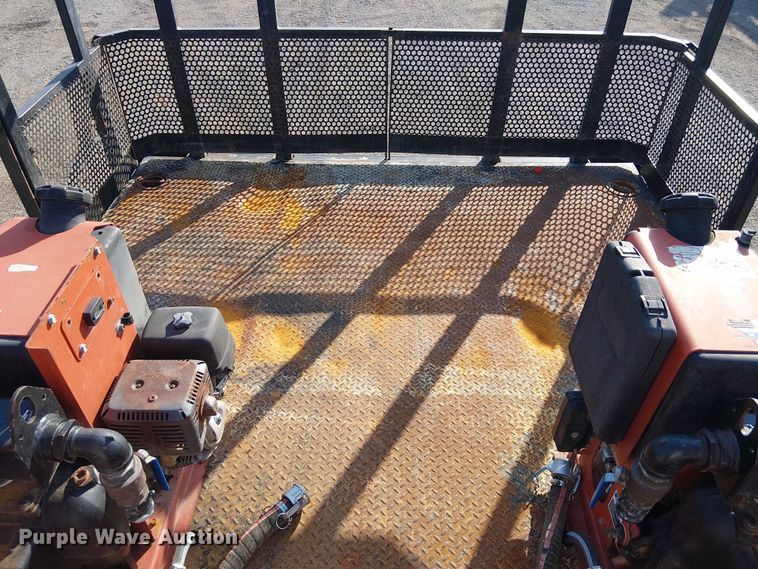 image for item EG8252 2019 Freightliner 114SD flatbed truck