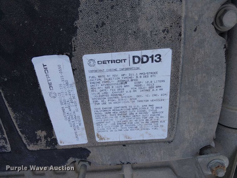 image for item EG8252 2019 Freightliner 114SD flatbed truck