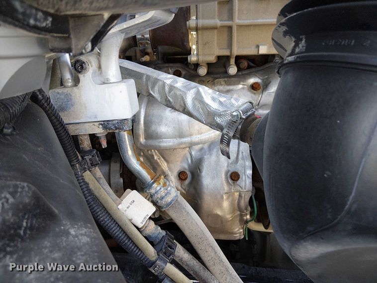 image for item EG8252 2019 Freightliner 114SD flatbed truck