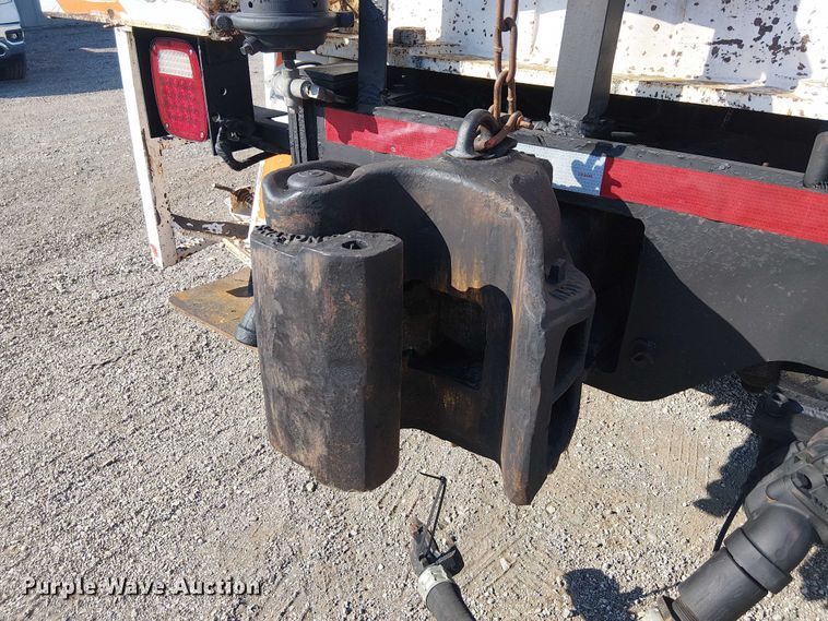 image for item EG8253 2002 Western Star 4900 crane truck